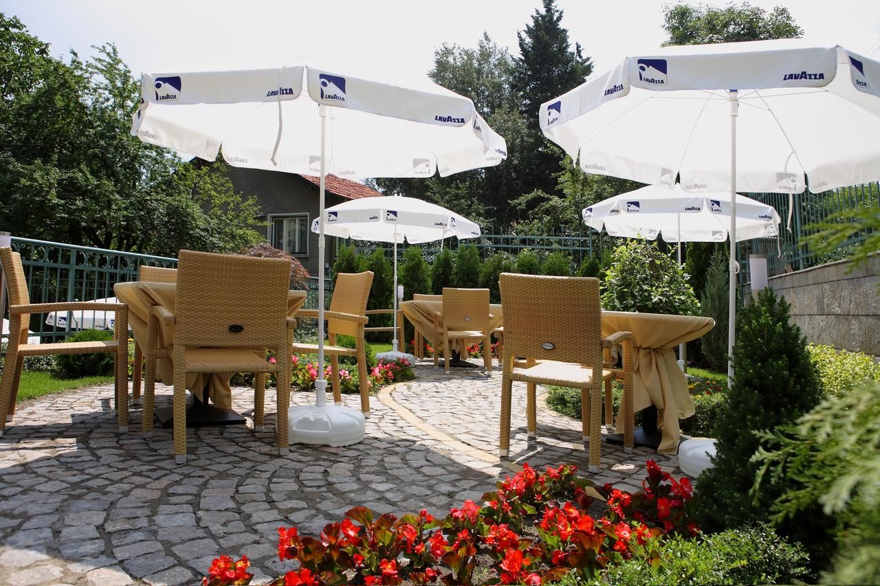 Отель Family Hotel Diana София-10