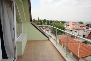 Отель Family Hotel Diana София Апартаменты с 2 спальнями-3