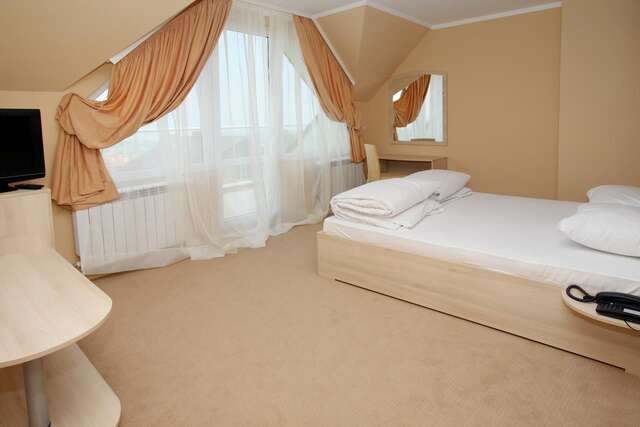 Отель Family Hotel Diana София-14