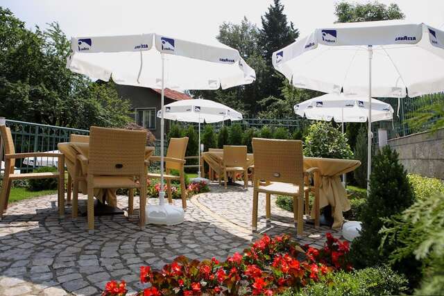 Отель Family Hotel Diana София-9